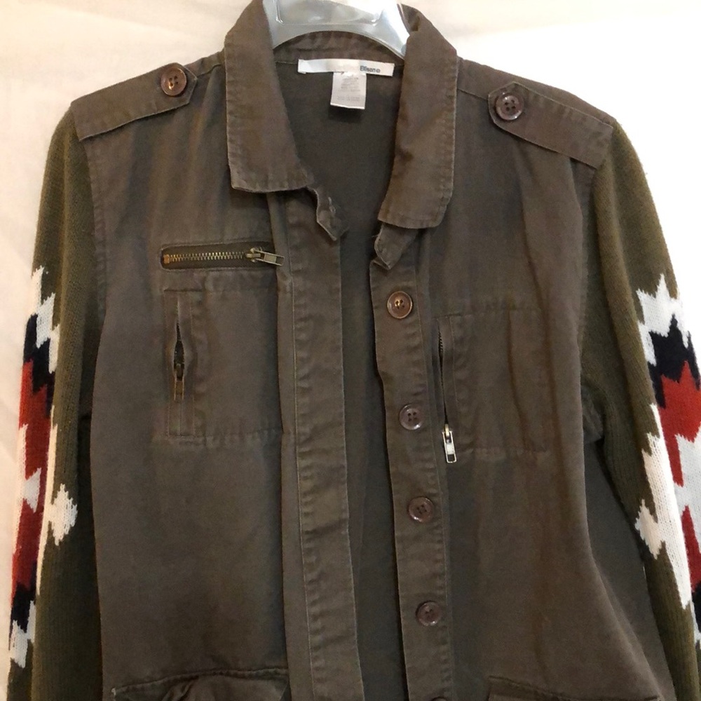 Jacket - Picture 8 of 9